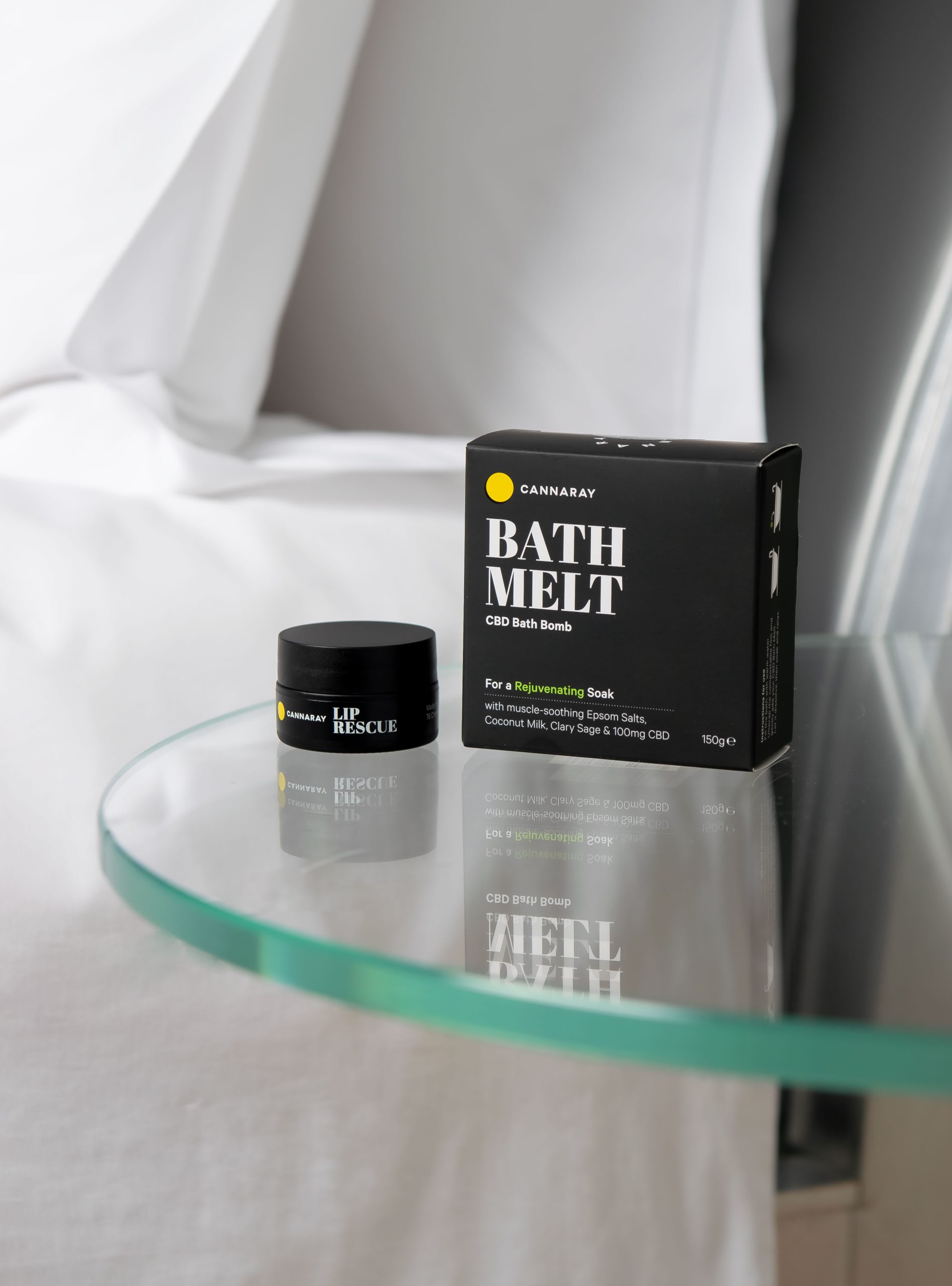 Cannaray Lip mask and night oil. Bathtub. Loft suite with terrace. Bath melt.